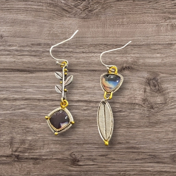 Bohemian Leaf Multi Color Dangle Earrings - Picture 1 of 3